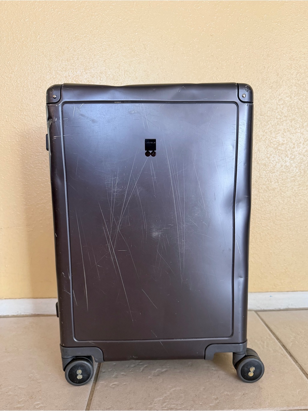 Level 8 Gibraltar Aluminum Carry-On Luggage